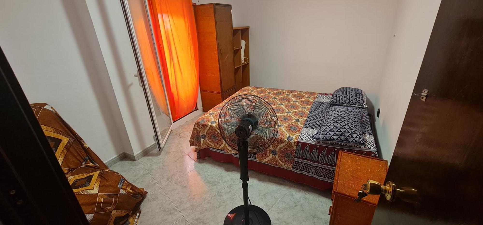 Sunny Room In A Shared Apartment In Рубі Екстер'єр фото